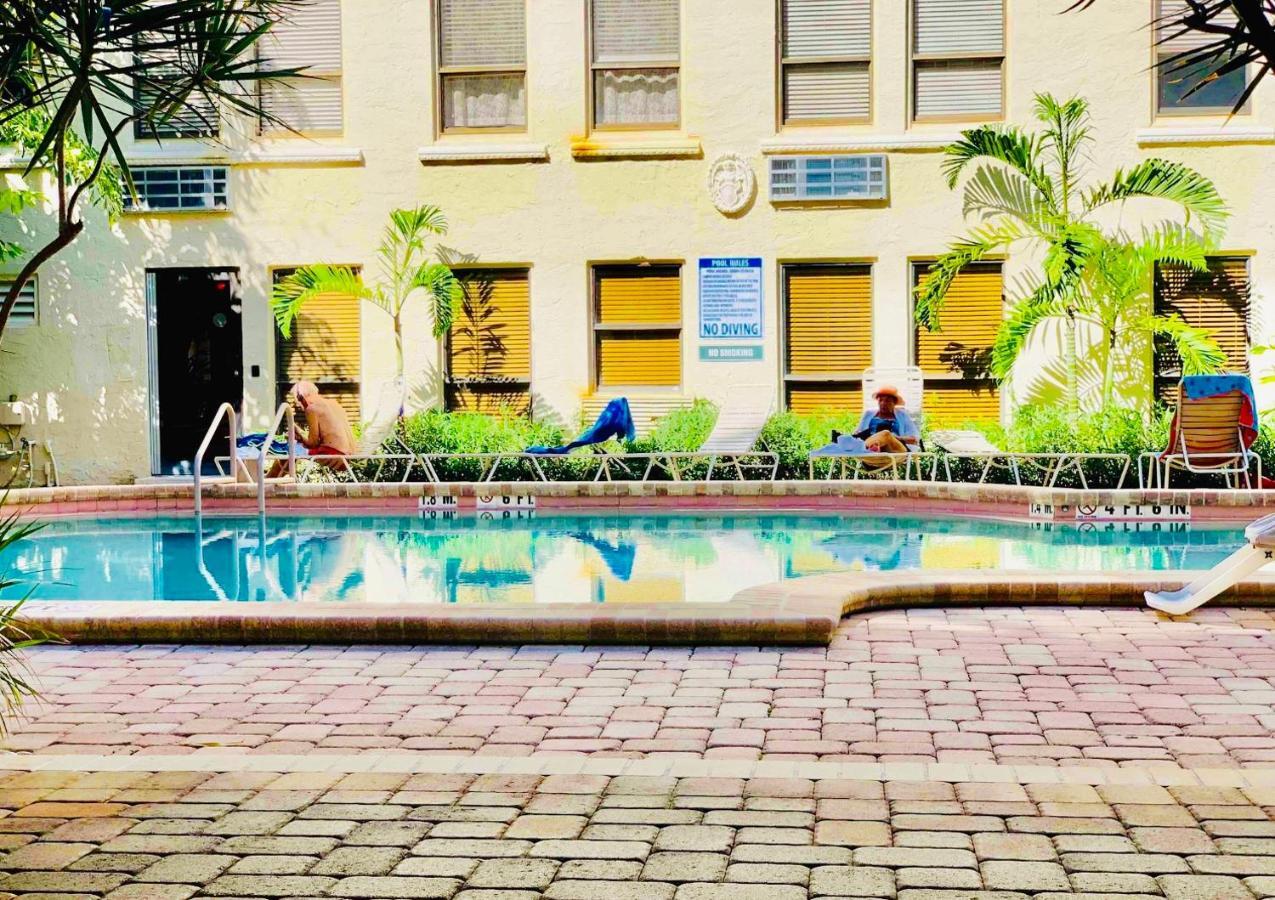 Cozy Studio In The Heart Of The Palm Beach Island - Free Valet Service Exterior photo